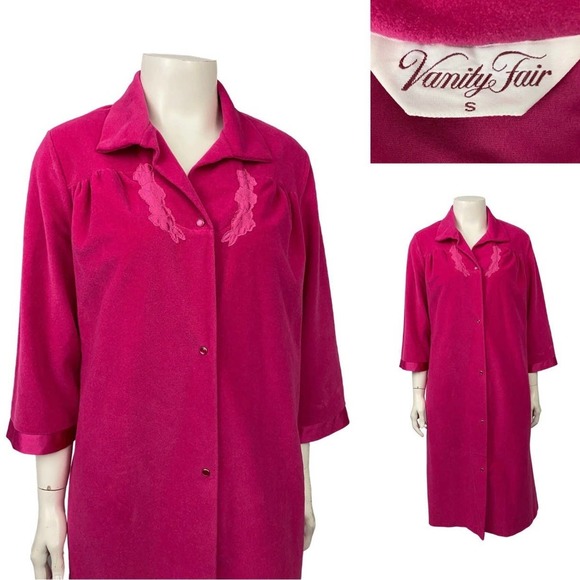 1970s Vanity Fair Hot Pink Velour Short Robe Loungewear /  Small * - Picture 1 of 4
